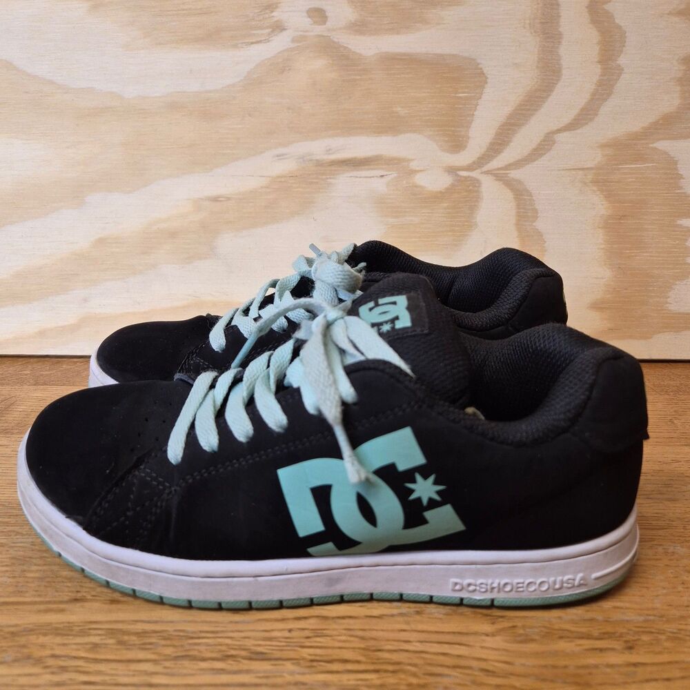 DC Shoes Womens 6 Black Aqua Court Graffik Leather Skate Sneakers Y2K Vintage